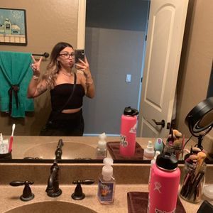 Meet your Posher, Alyssa